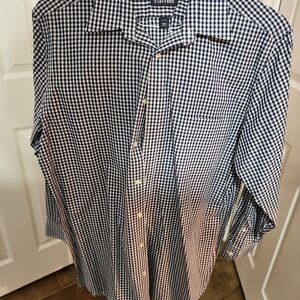 Stafford Men's Blue and White Checkered Shirt